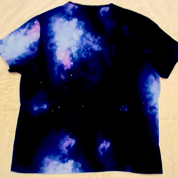 🔥SALE INC International Concepts Moon All Over Graphic Blue T-shirt Men L Macy's - Picture 3 of 4